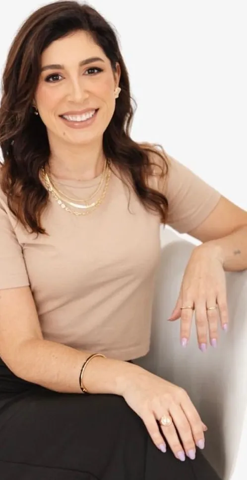 Dra. Gabriela Martinez Floriano, responsável pela Martinez Odontologia